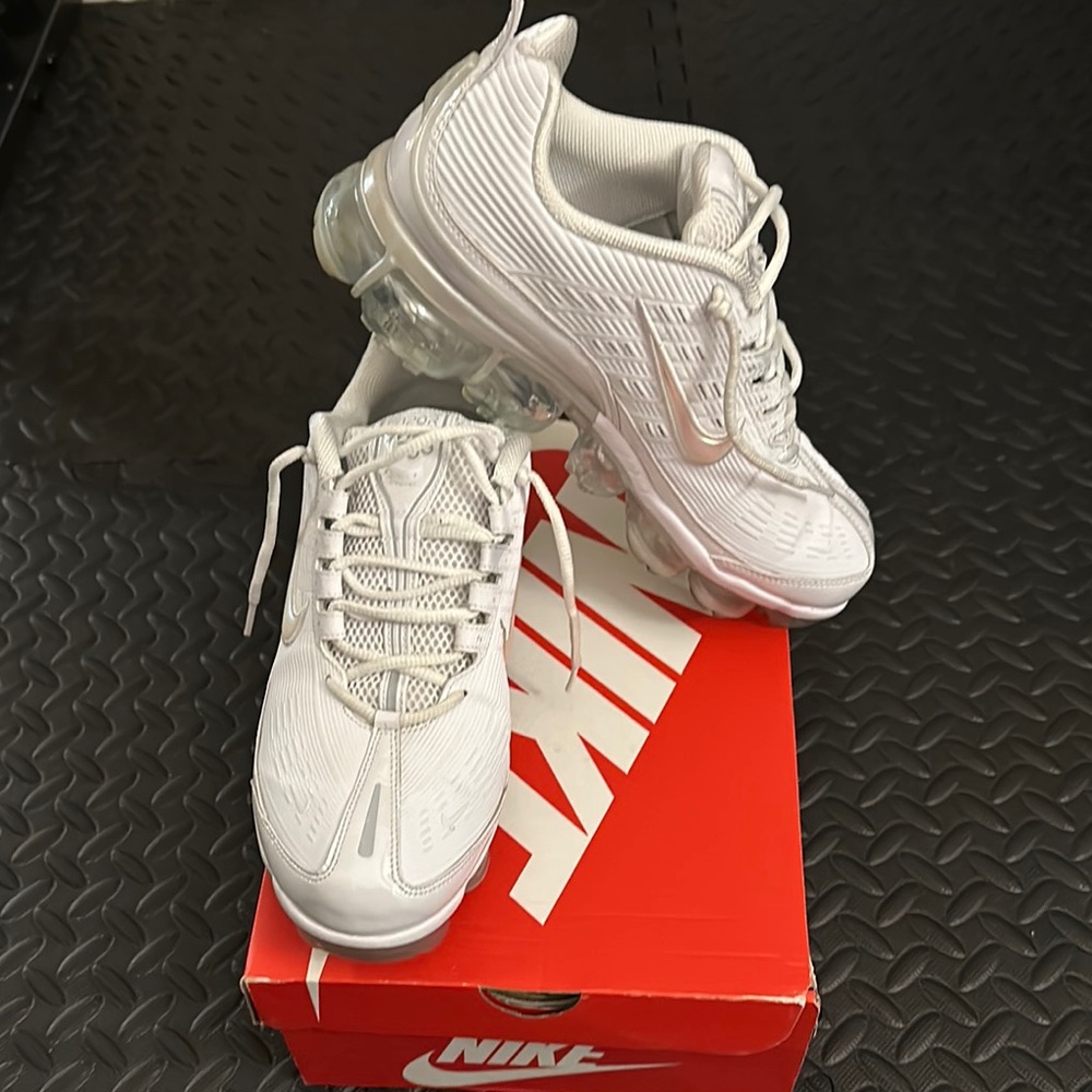 Nike vapor max 360 White Sneakers